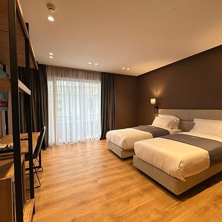 Mulaj Hotel Tiranë Luaran gambar